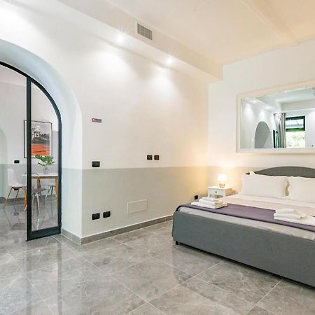 Laurina Deluxe Apartment Roma Exterior foto